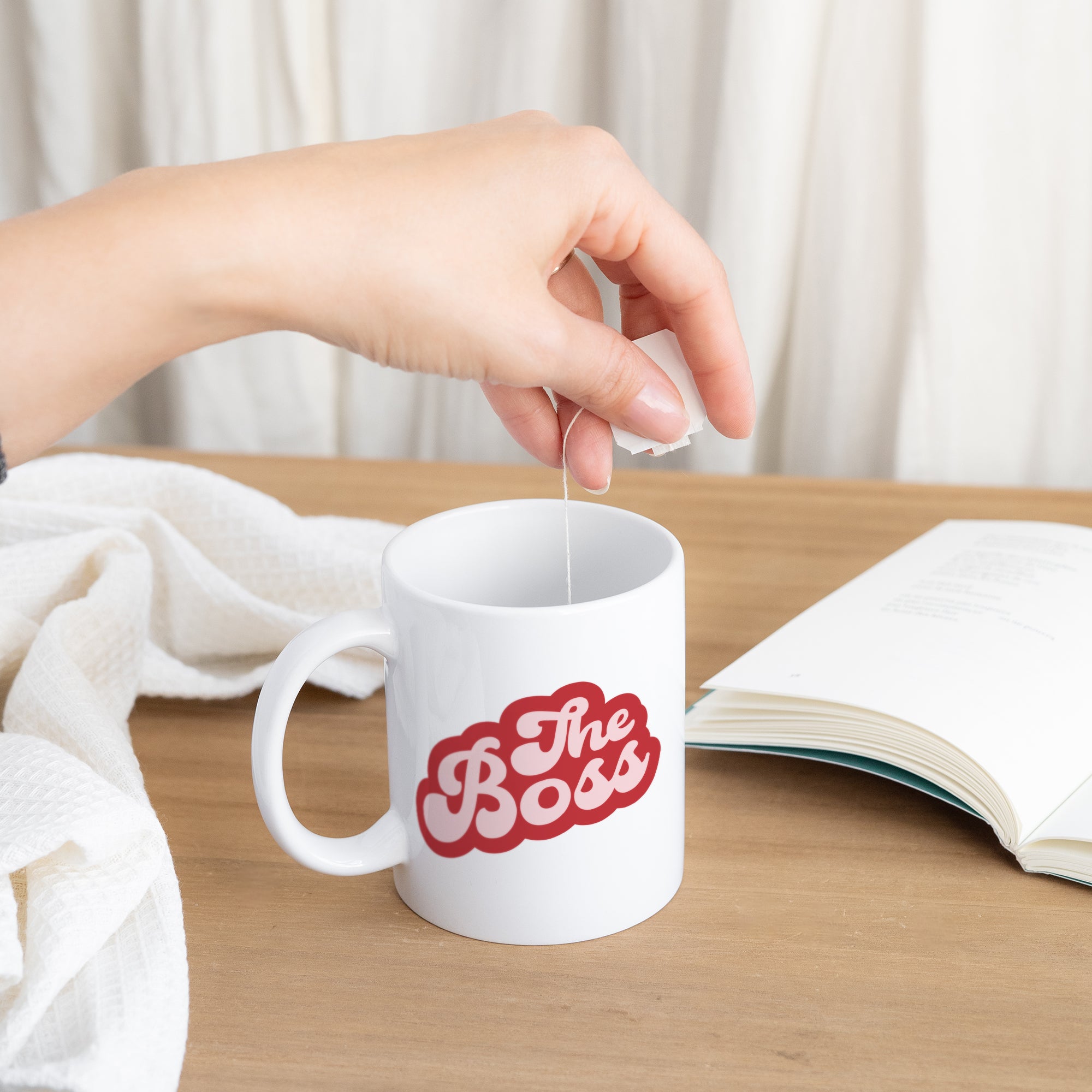 Mug Blanc C'est qui la Boss ? photo N° 3